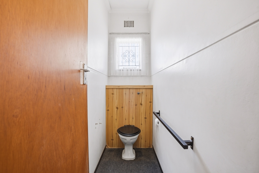 3 Bedroom Property for Sale in Meadowridge Western Cape